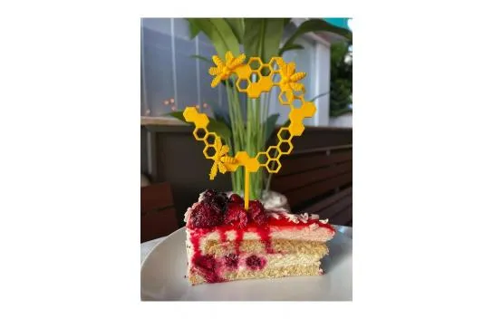 Honey Bee/Honeycomb Cake Decoration